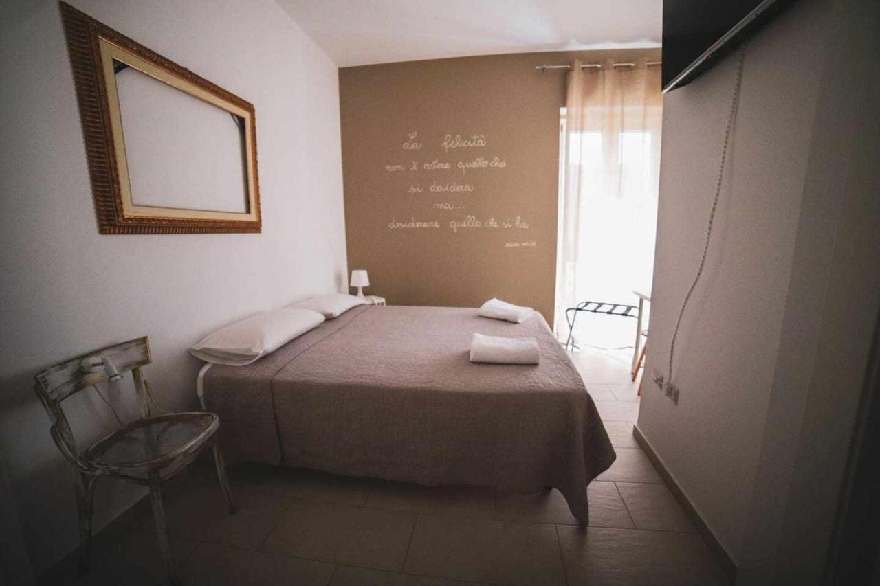 Le Dimore Degli Artisti Vico Mercatello Venosa Room photo