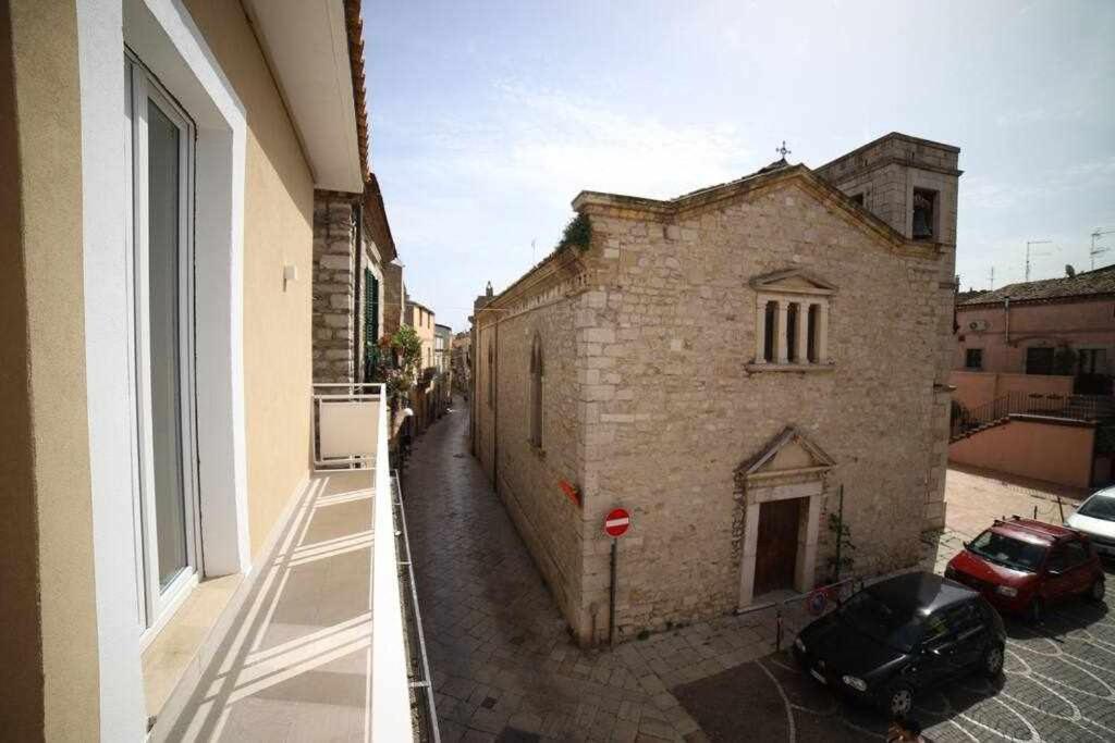 Le Dimore Degli Artisti Vico Mercatello Venosa Exterior photo